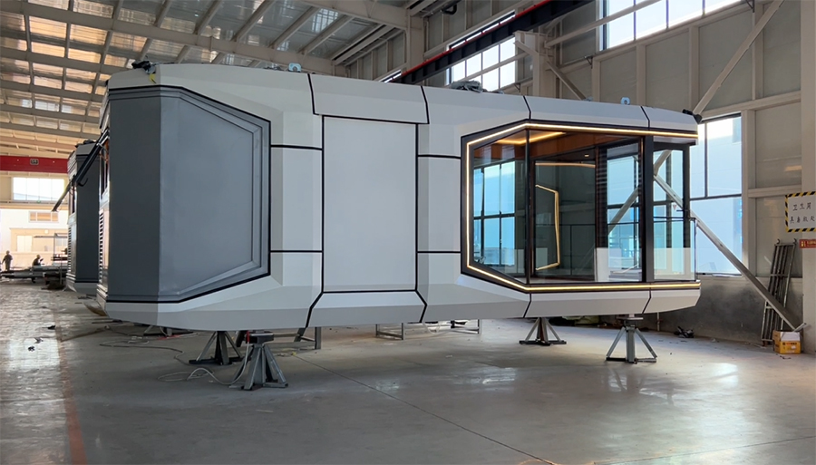 Capsule house